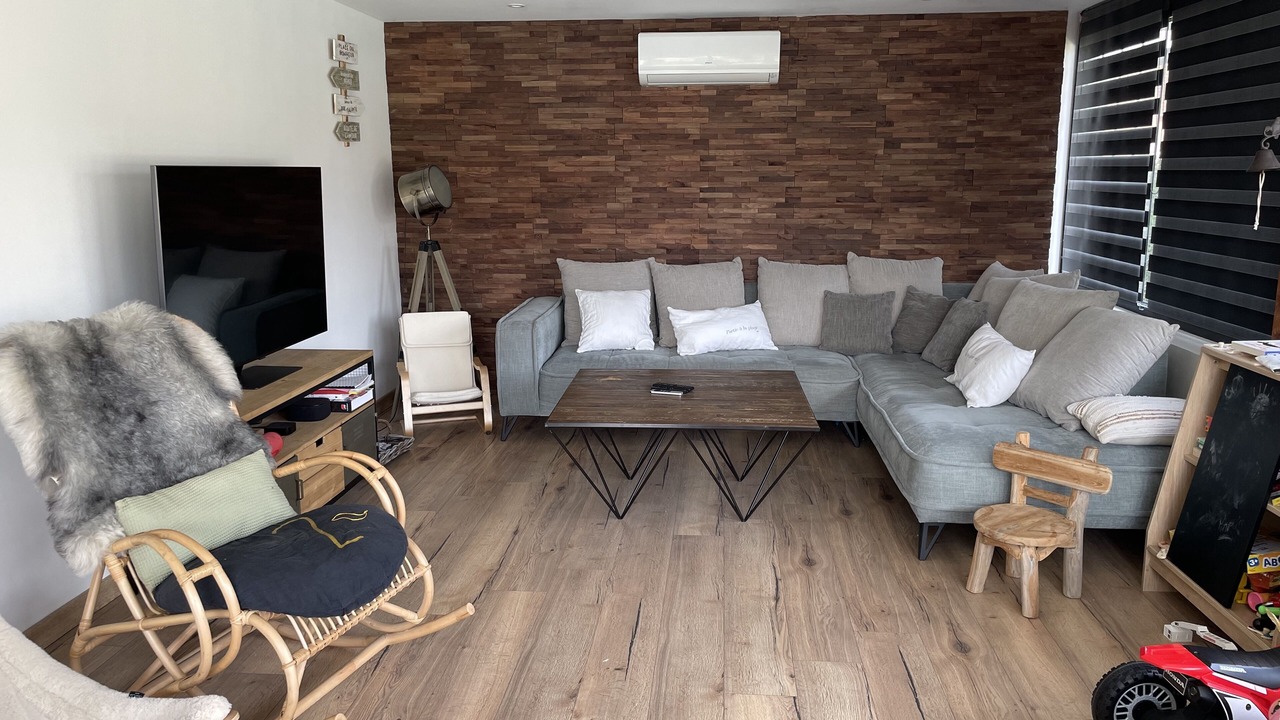 Photo of Livingroom in Brignac-la-Plaine