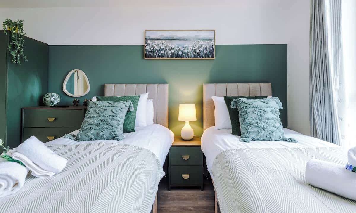 Photo of Others in Vauxhall