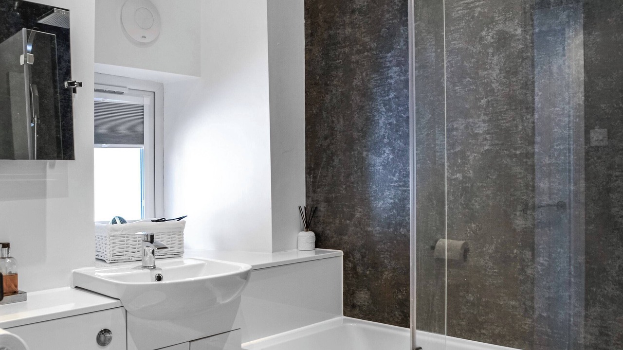 Photo of Bathroom in Eyemouth