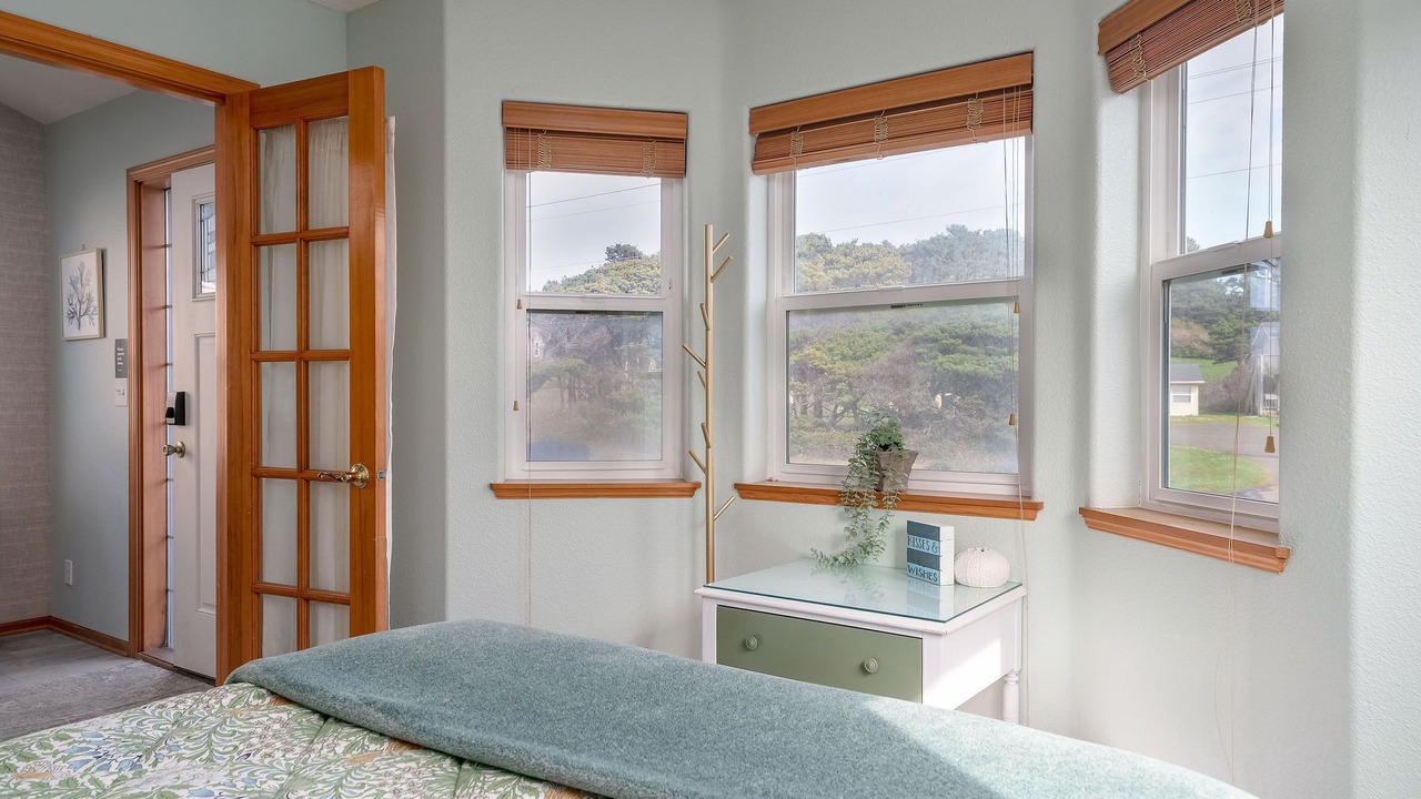 Photo of Bedroom in Oregon Coast