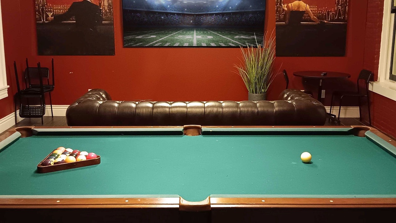 Photo of Bedroom in Cherokee Triangle