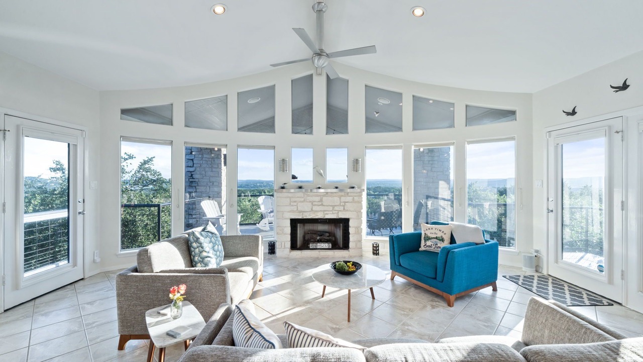 Photo of Livingroom in Lago Vista