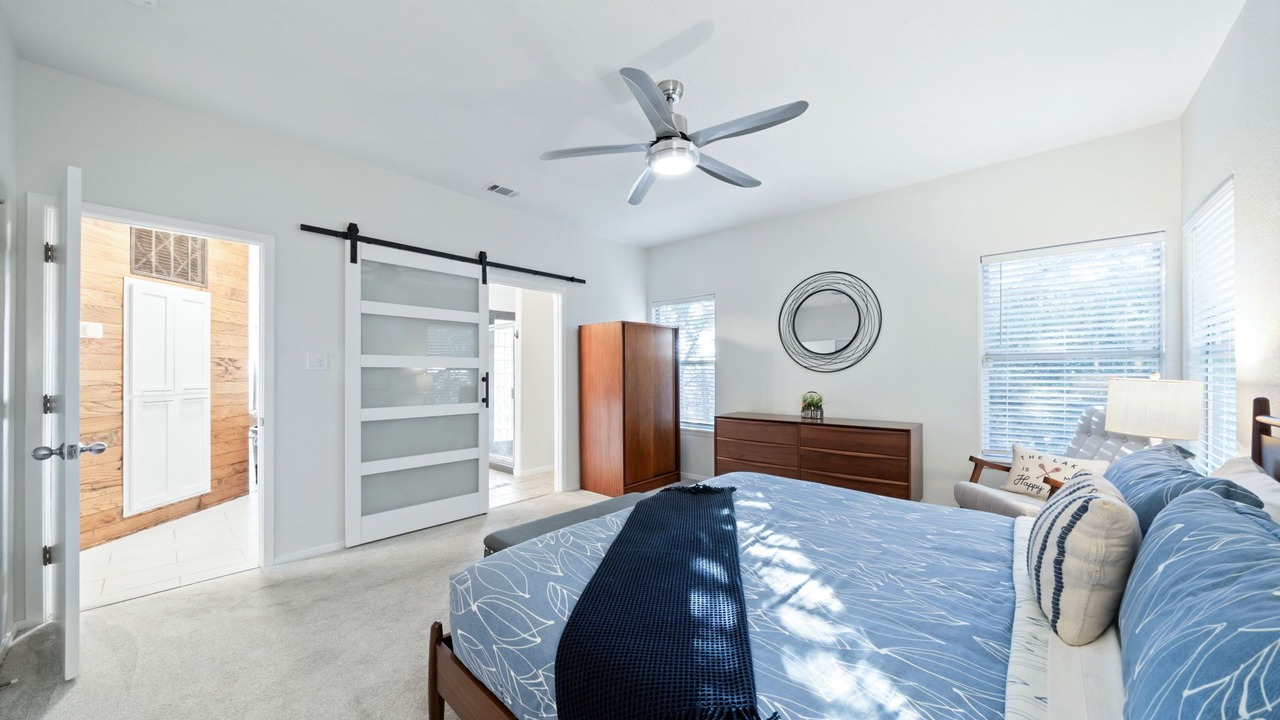 Photo of Bedroom in Lago Vista