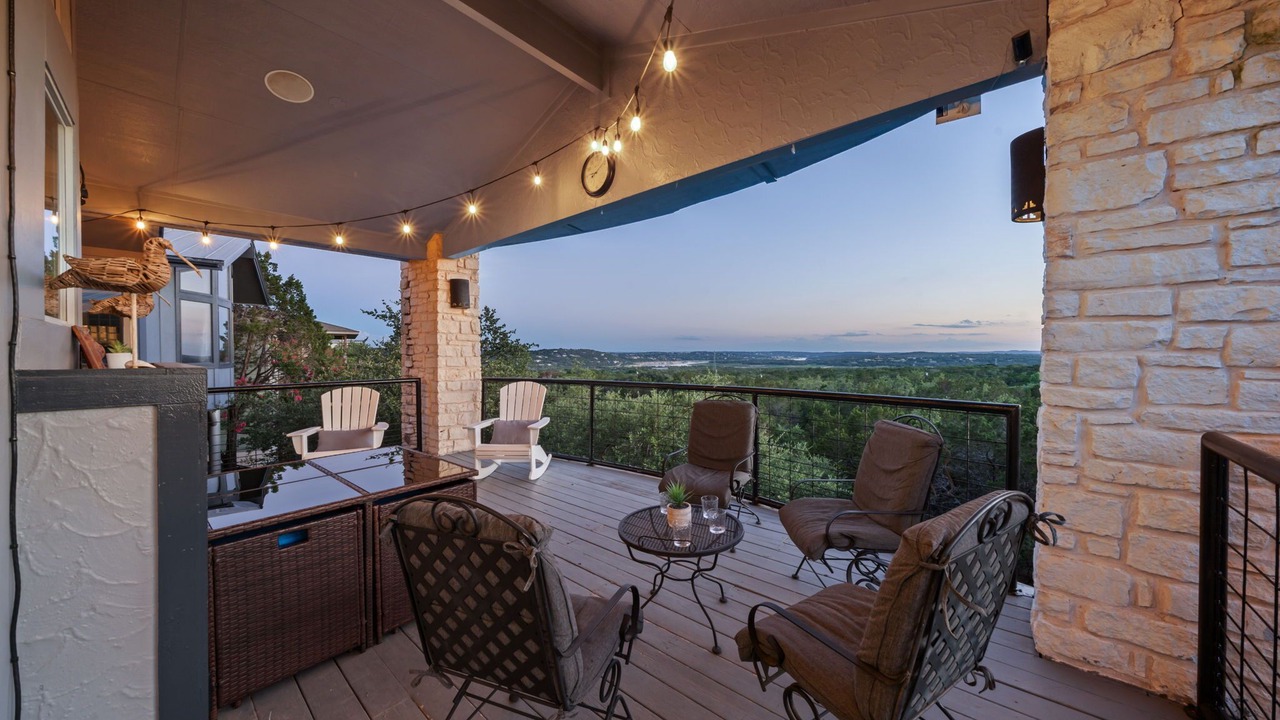 Photo of Patio Balcony in Lago Vista