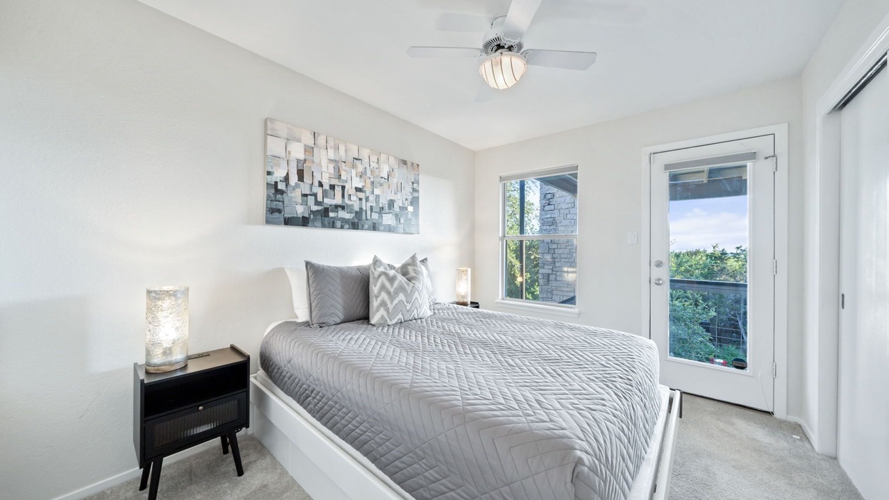 Photo of Bedroom in Lago Vista