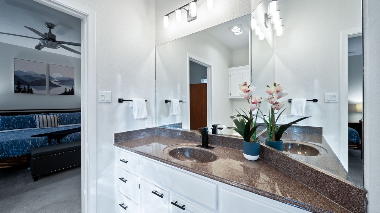 Photo of Bathroom in Lago Vista