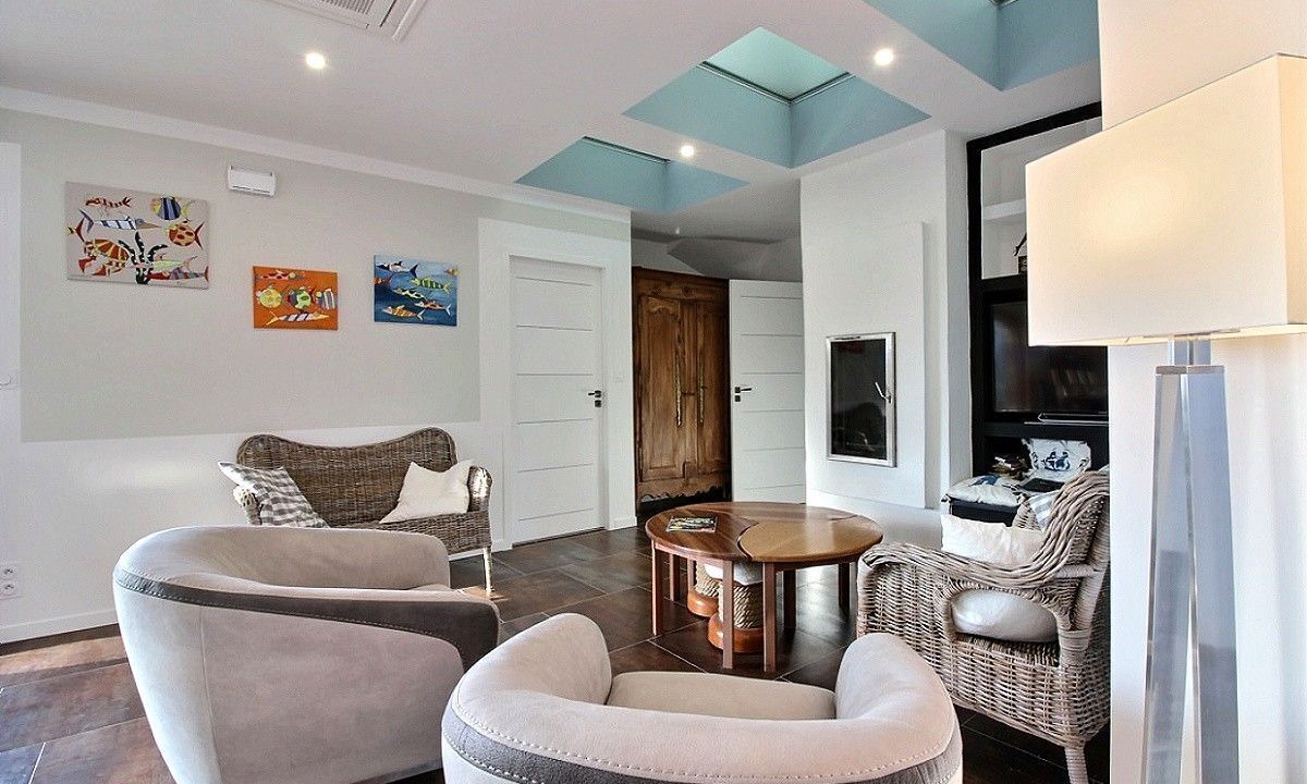 Photo of Livingroom in Plougrescant