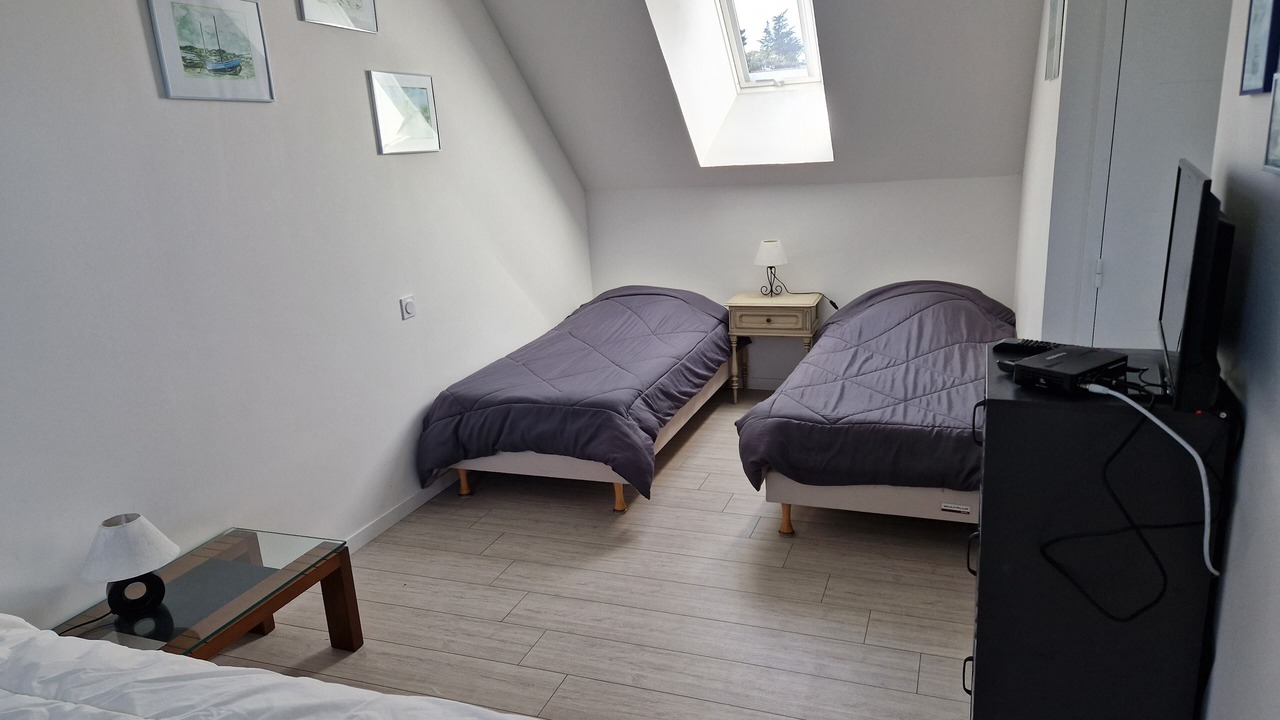 Photo of Bedroom in Plougrescant