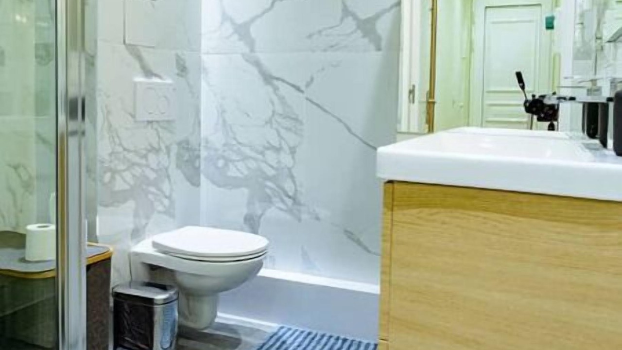 Photo of Bathroom in Pantin