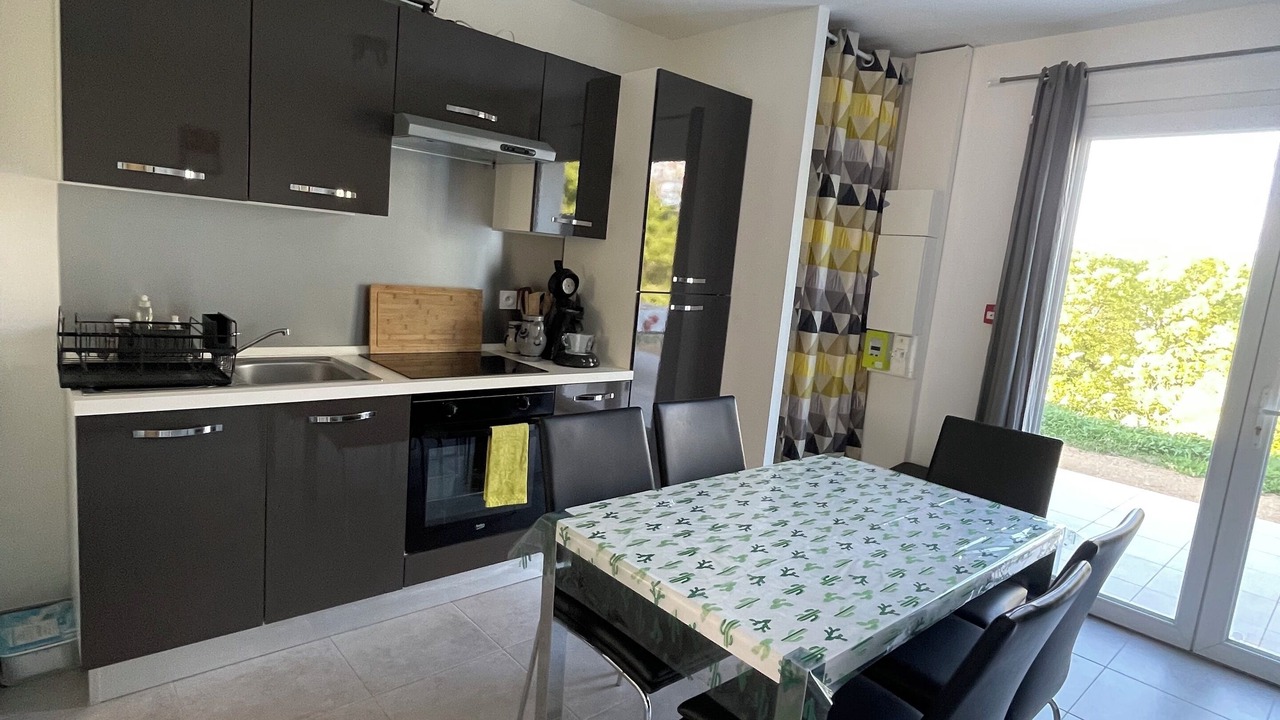 Photo of Kitchen in Saint-Martin-d'Ardeche