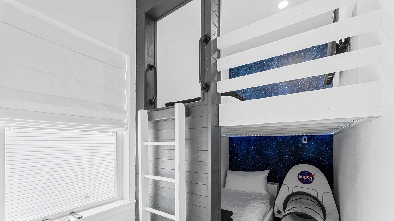 Photo of Bedroom in Table Rock
