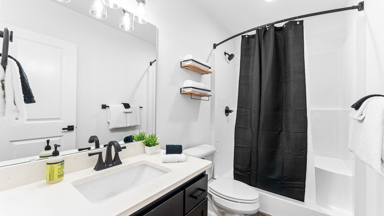 Photo of Bathroom in Table Rock