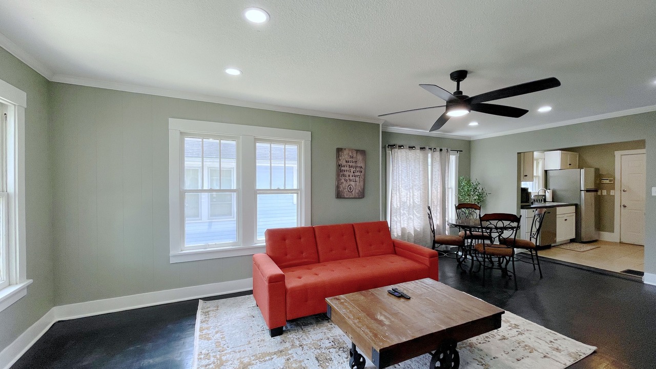Photo of Livingroom in Topeka