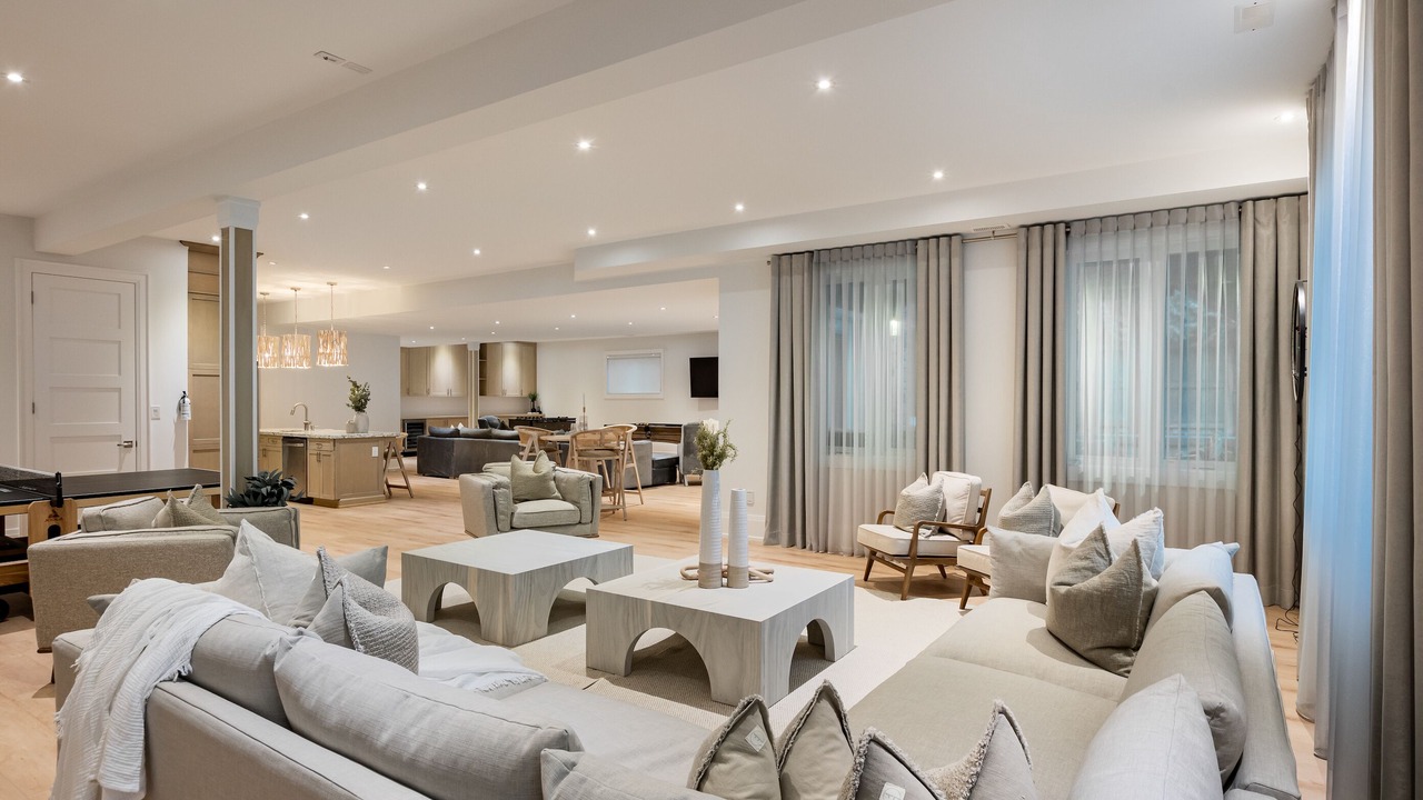 Photo of Livingroom in Jacksons Point