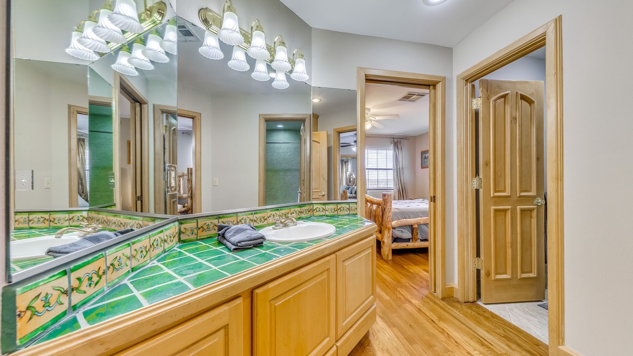 Photo of Bathroom in Alto