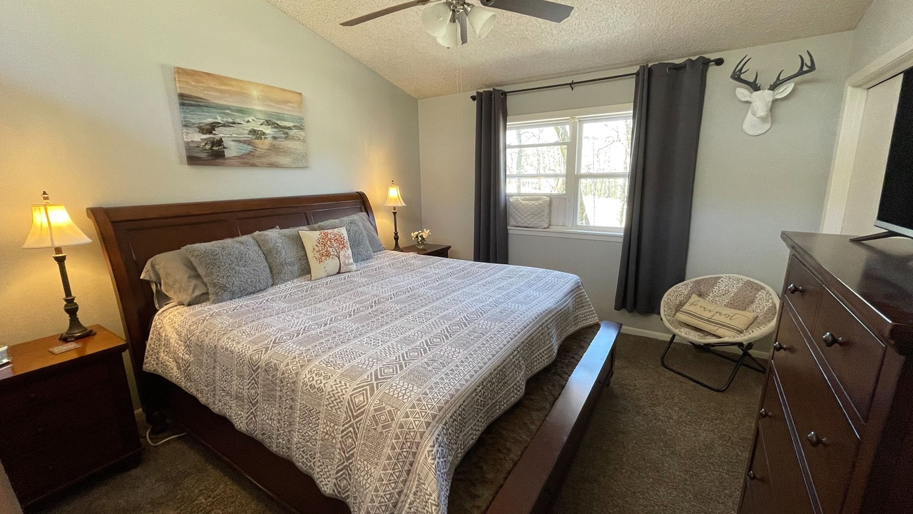 Photo of Bedroom in Hot Springs Village