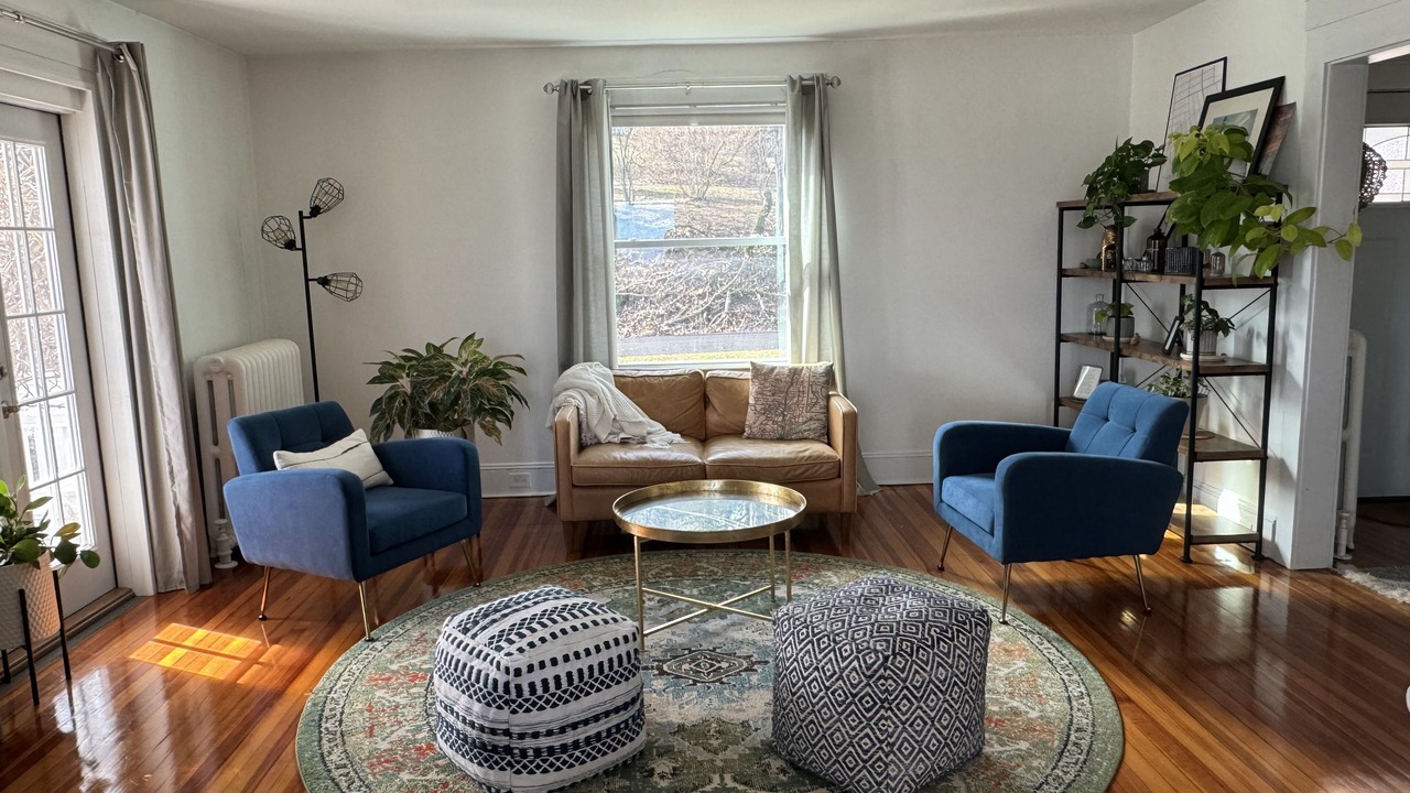Photo of Livingroom in Milton