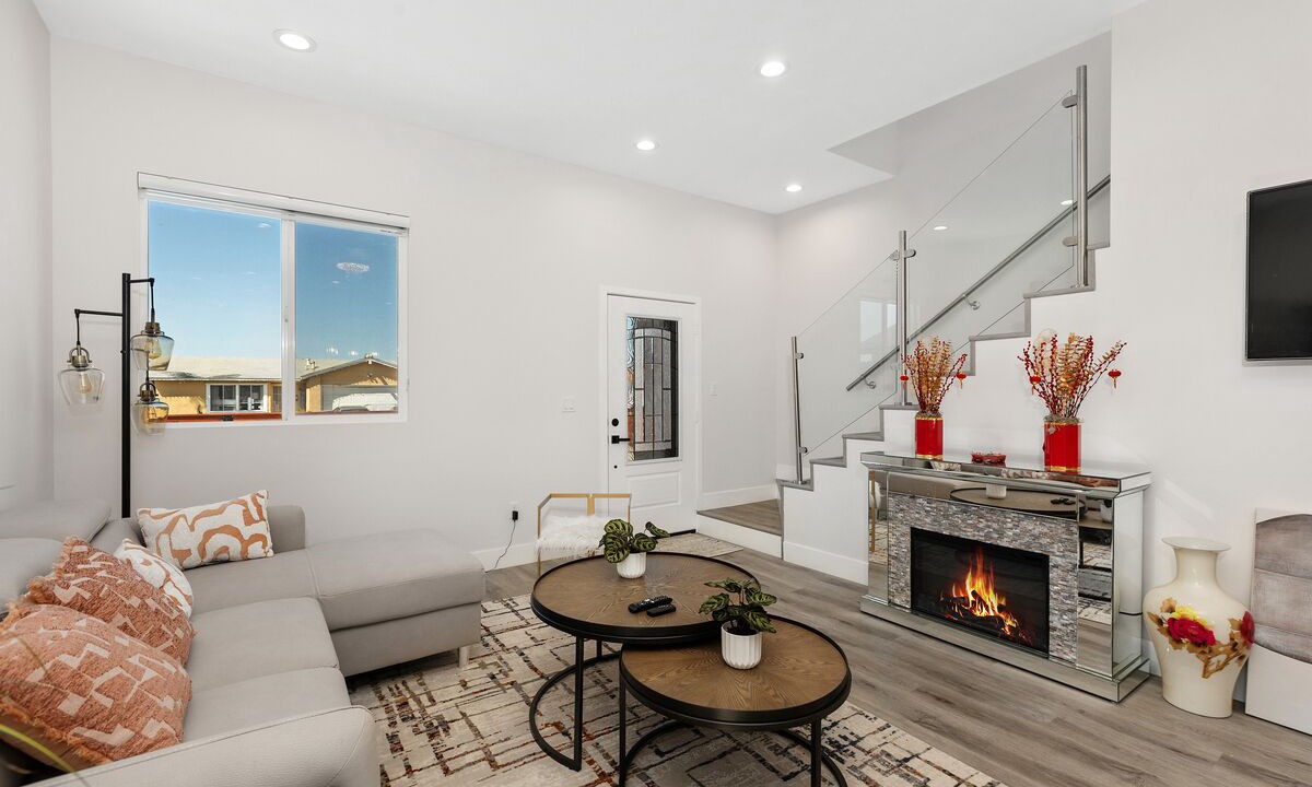 Photo of Livingroom in Mira Mesa