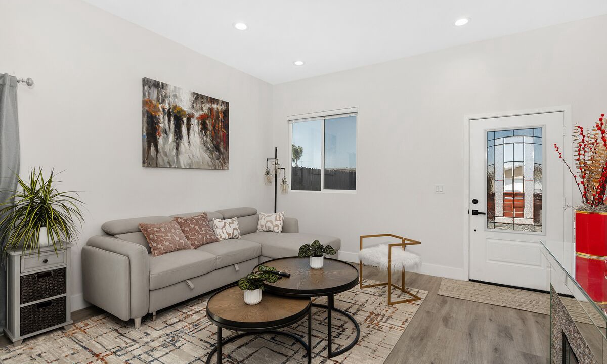 Photo of Livingroom in Mira Mesa