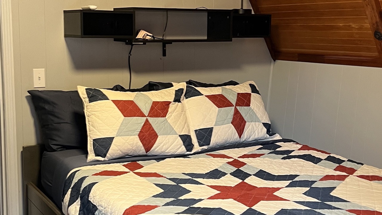 Photo of Bedroom in Riggins