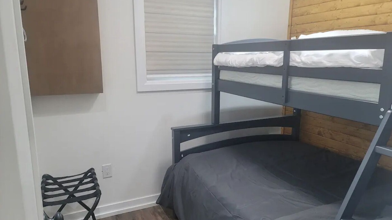 Photo of Bedroom in Alcona
