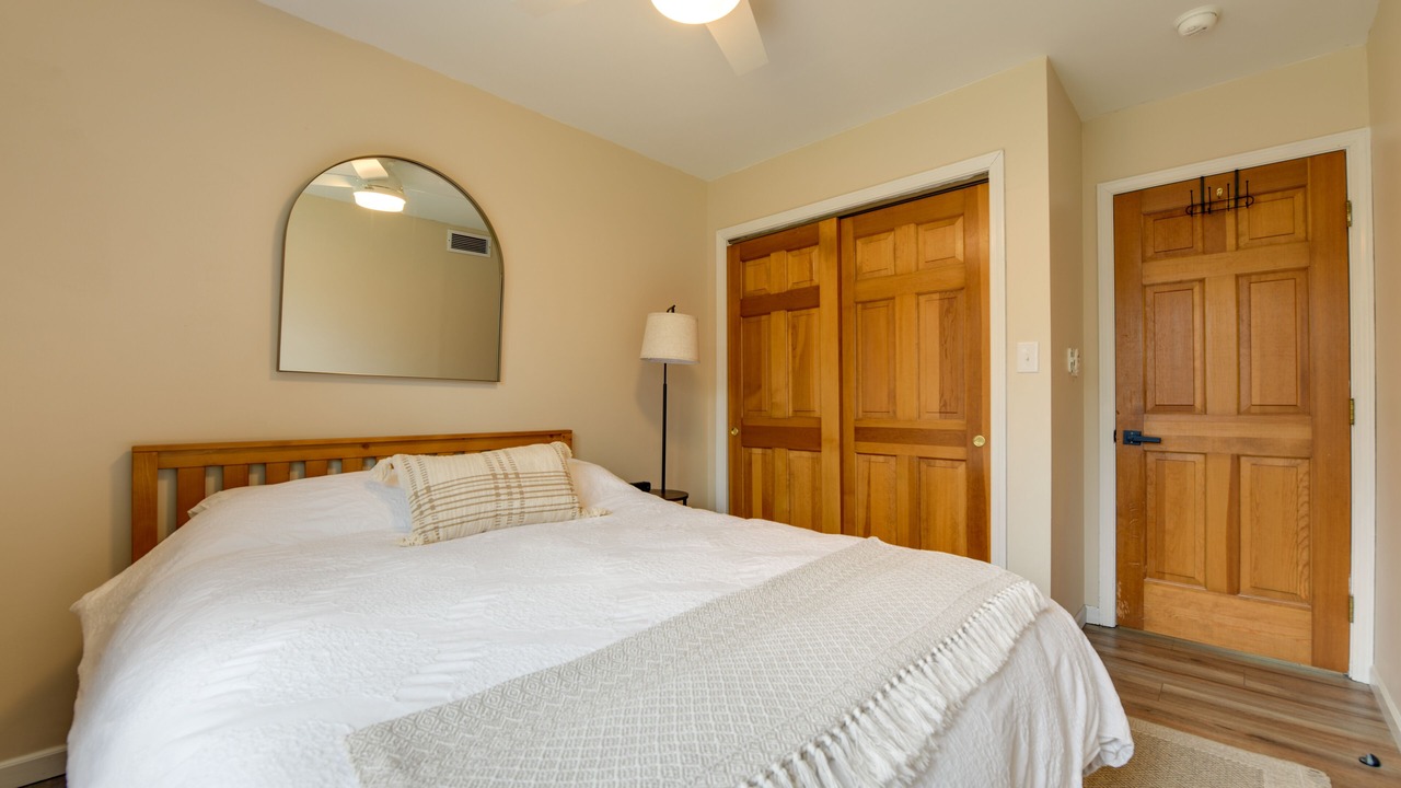Photo of Bedroom in East Aurora