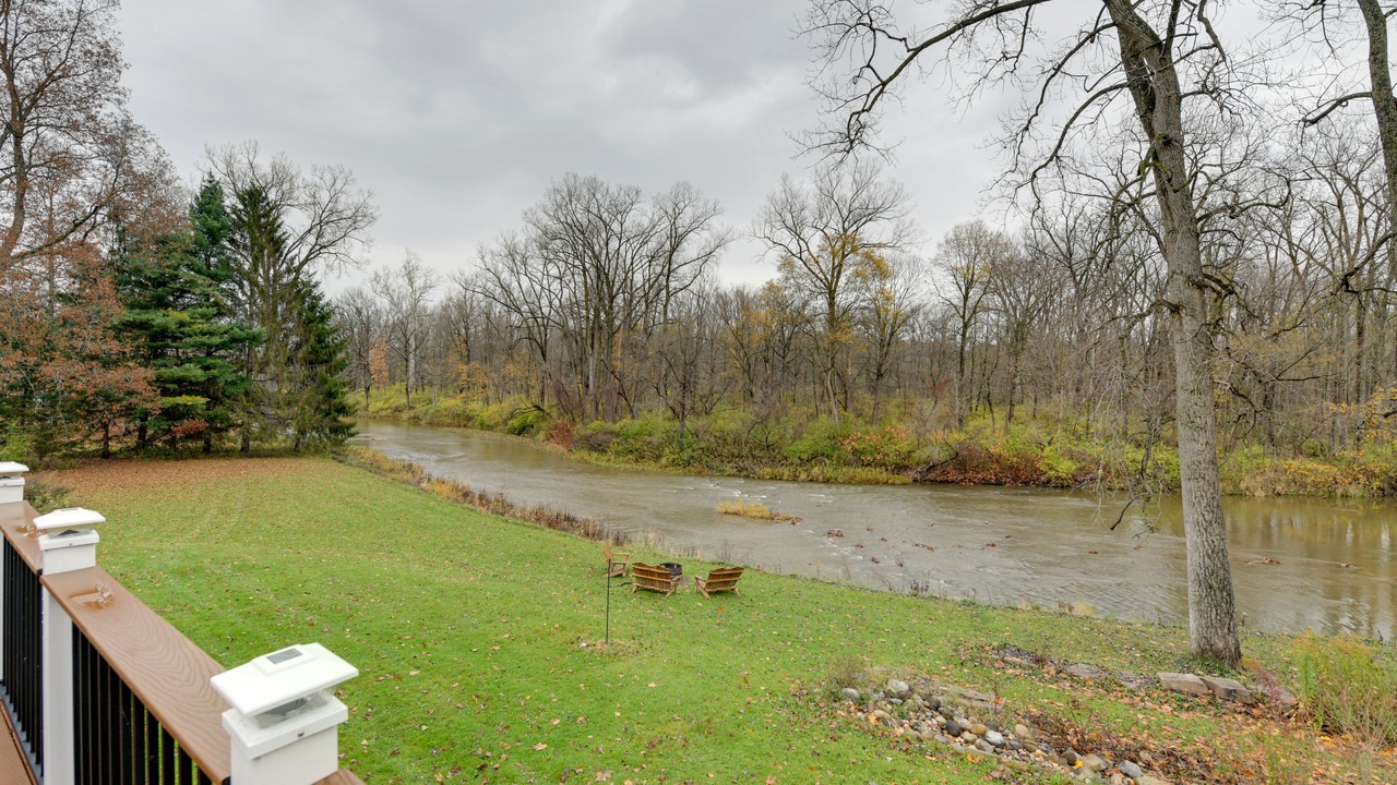 Photo of Others in East Aurora