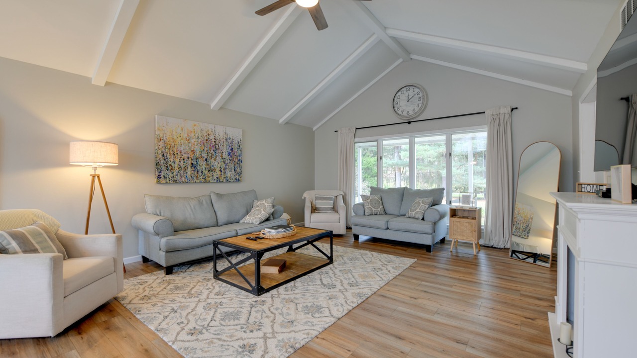 Photo of Bedroom in East Aurora