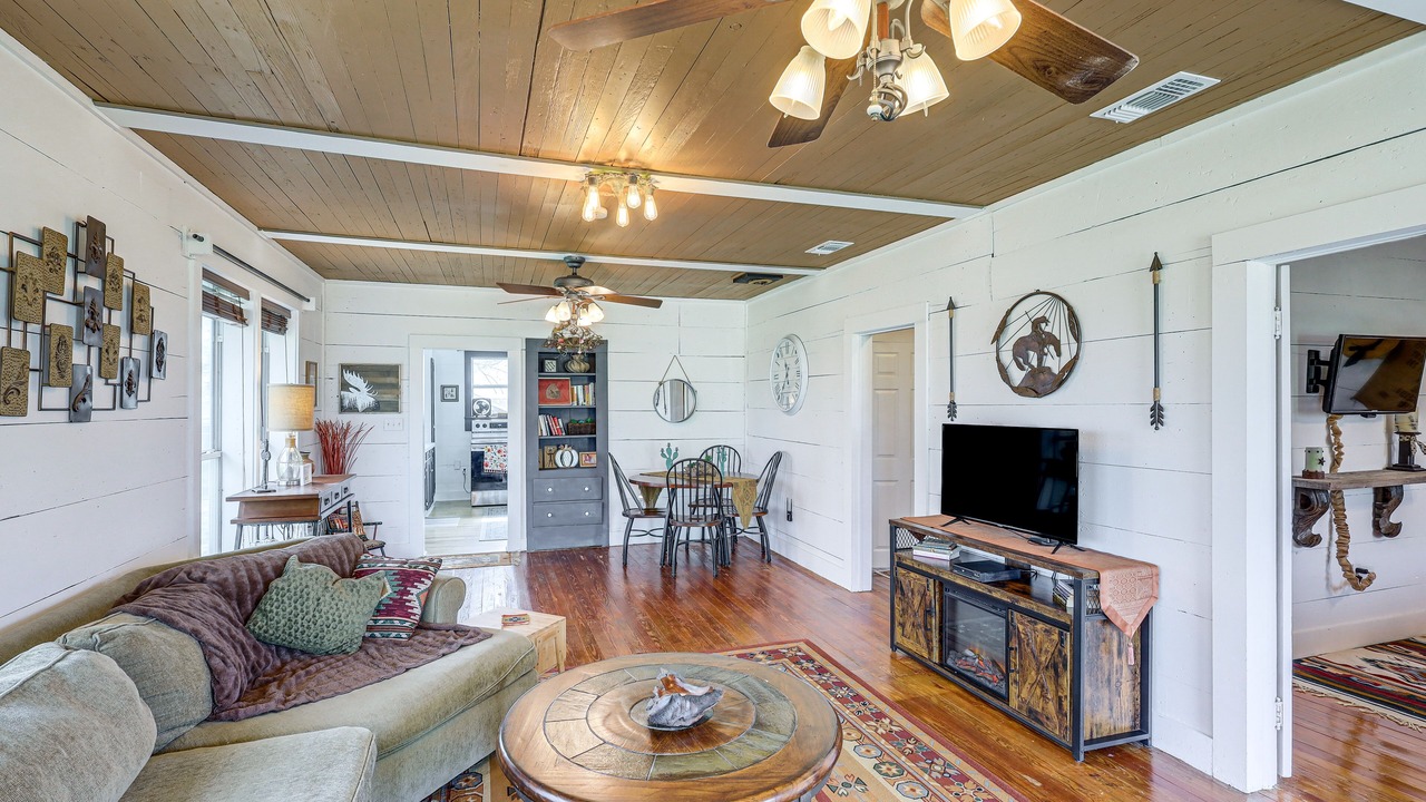 Photo of Bedroom in Bell County