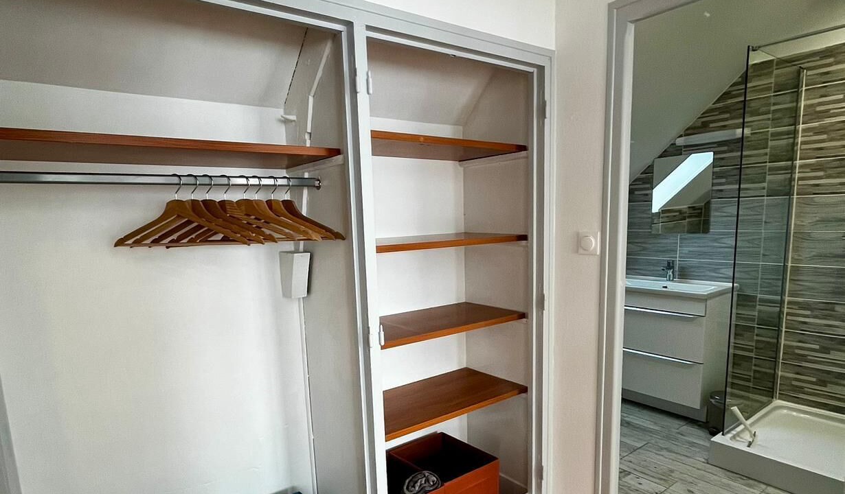 Photo of Others in La Haye