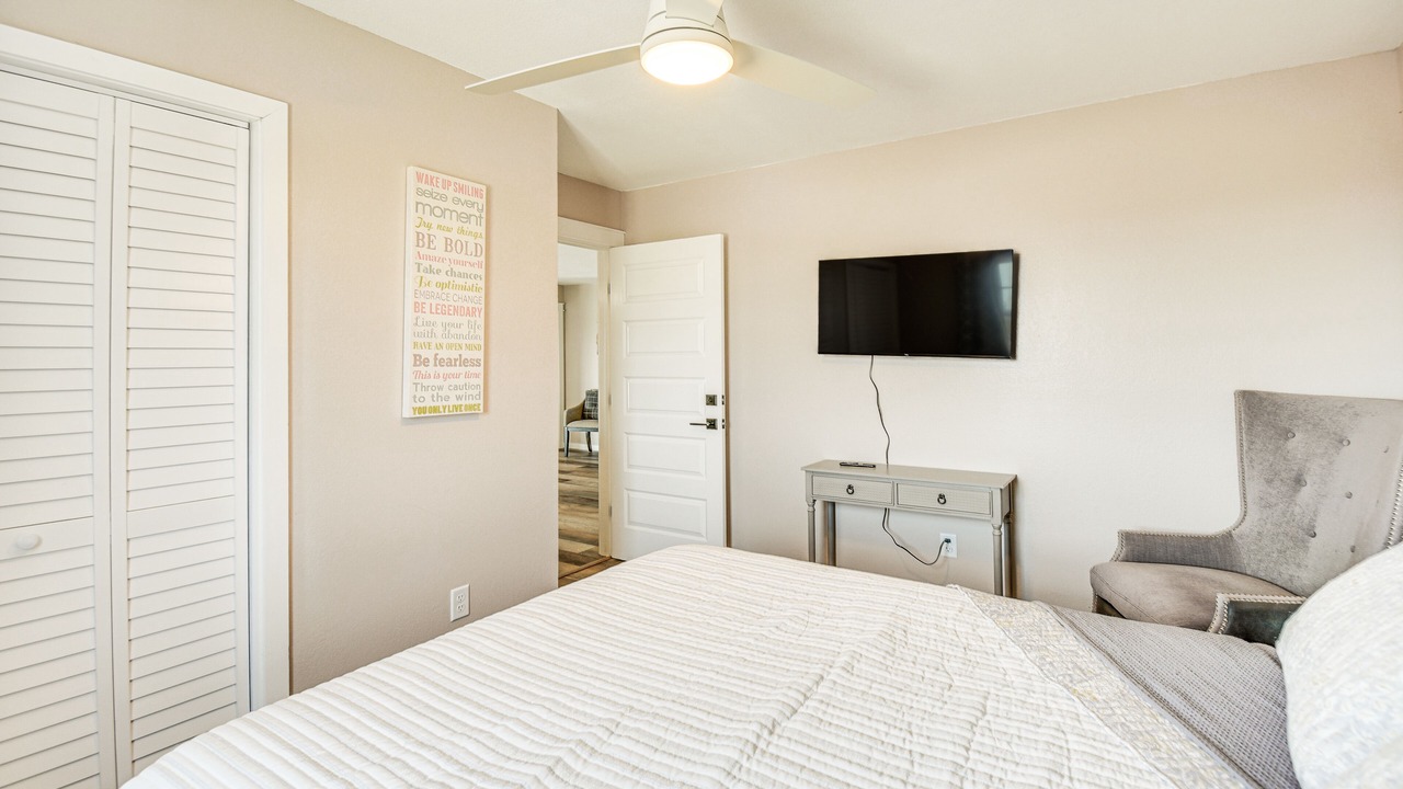 Photo of Bedroom in Sea Scape