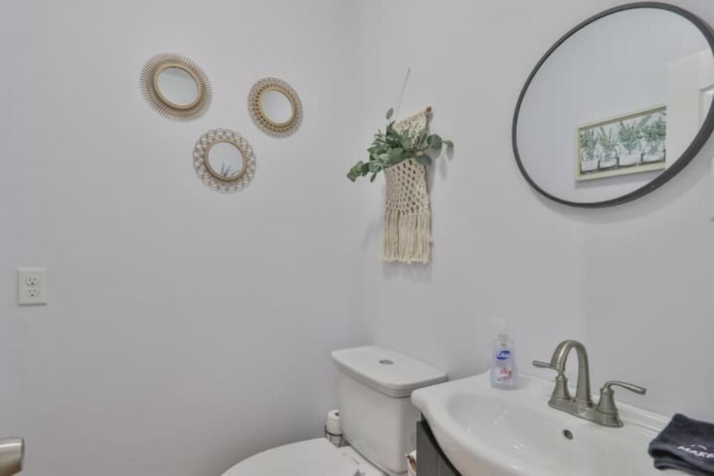 Photo of Bathroom in Hitchcock