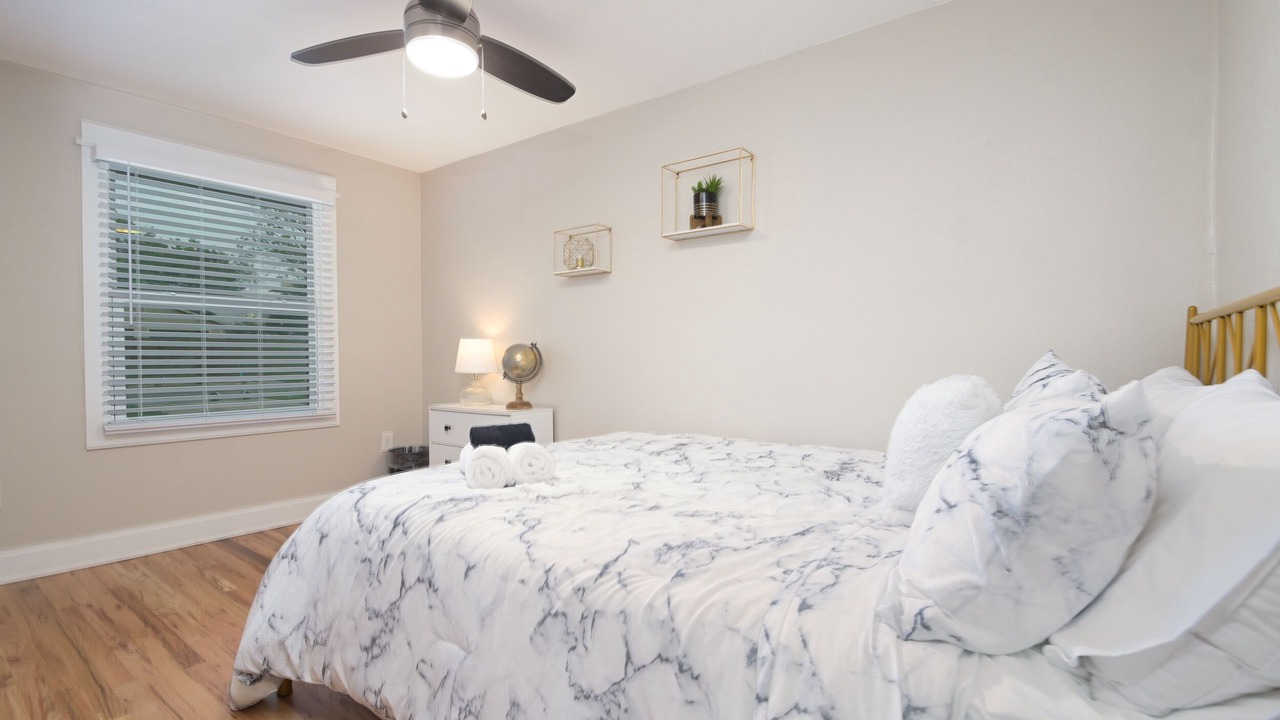 Photo of Bedroom in Near East Side
