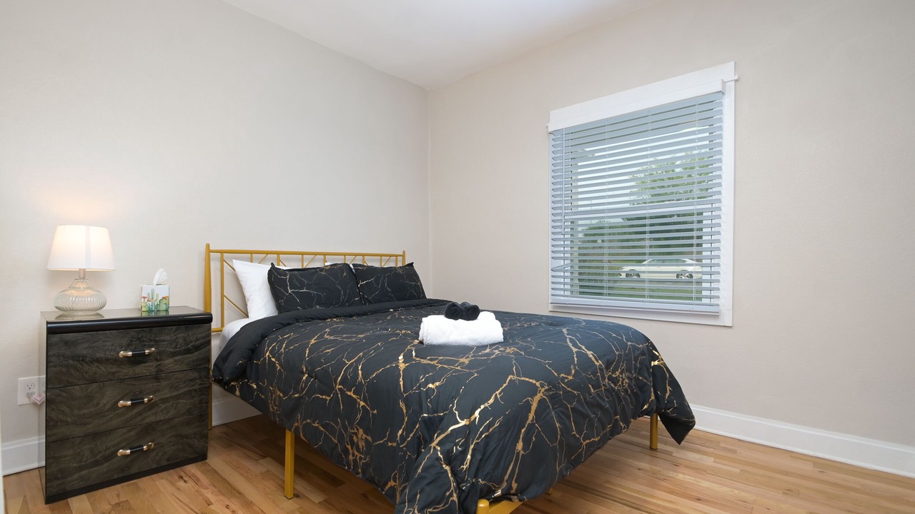 Photo of Bedroom in Near East Side
