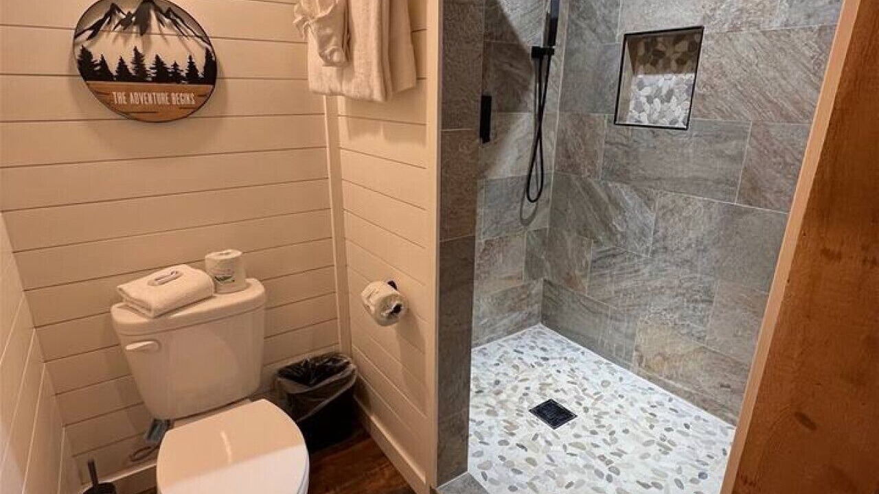 Photo of Bathroom in Sautee Nacoochee