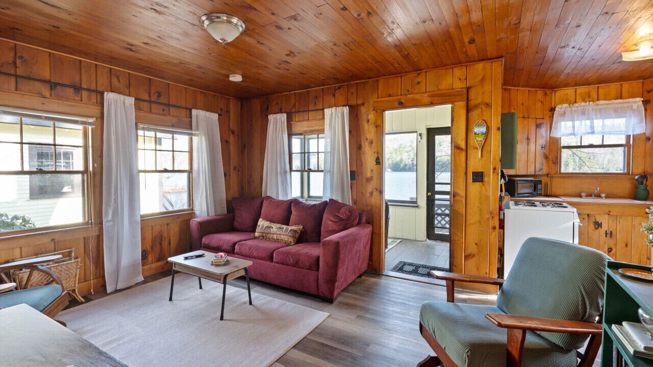 Photo of Livingroom in Holderness