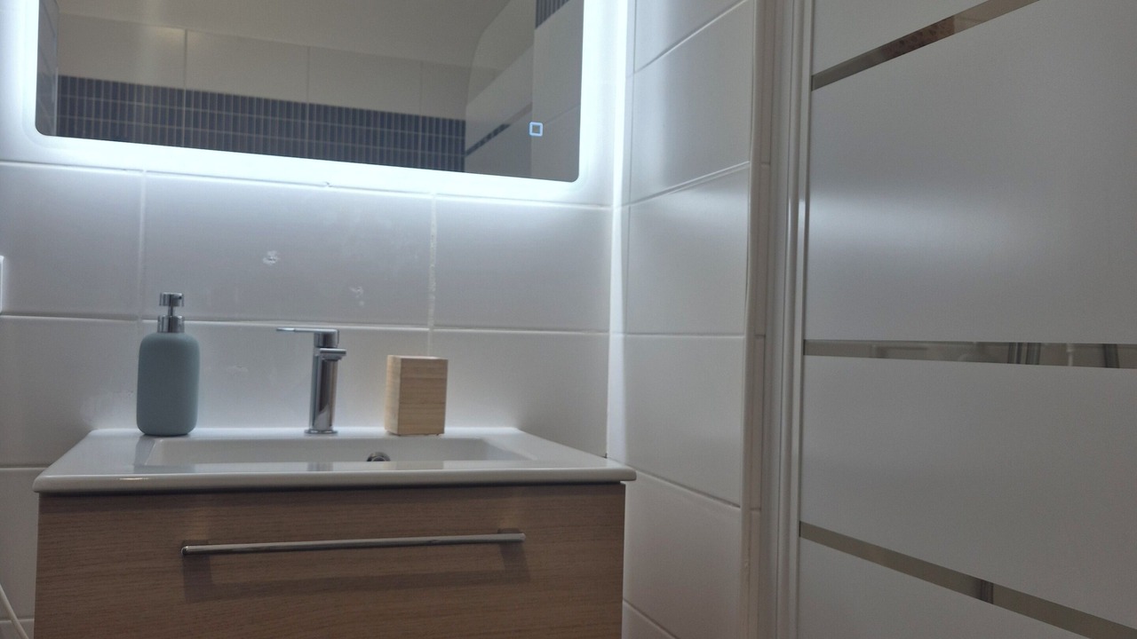 Photo of Bathroom in Issy-les-Moulineaux