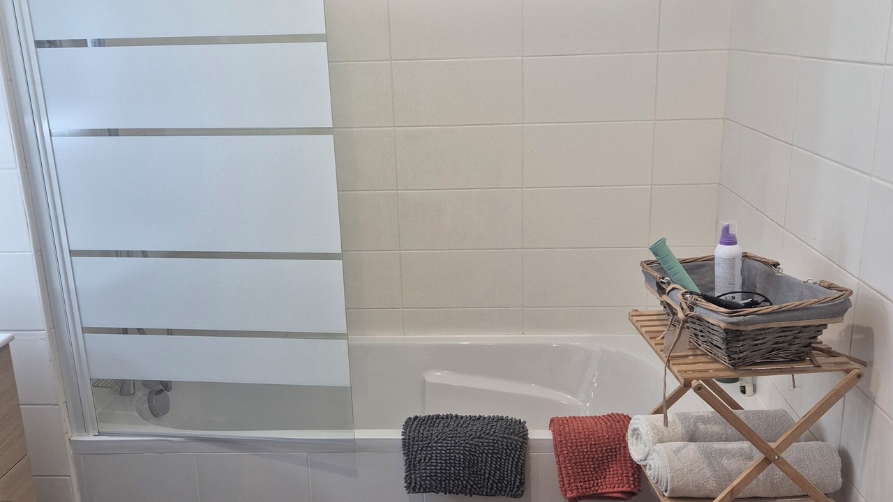 Photo of Bathroom in Issy-les-Moulineaux