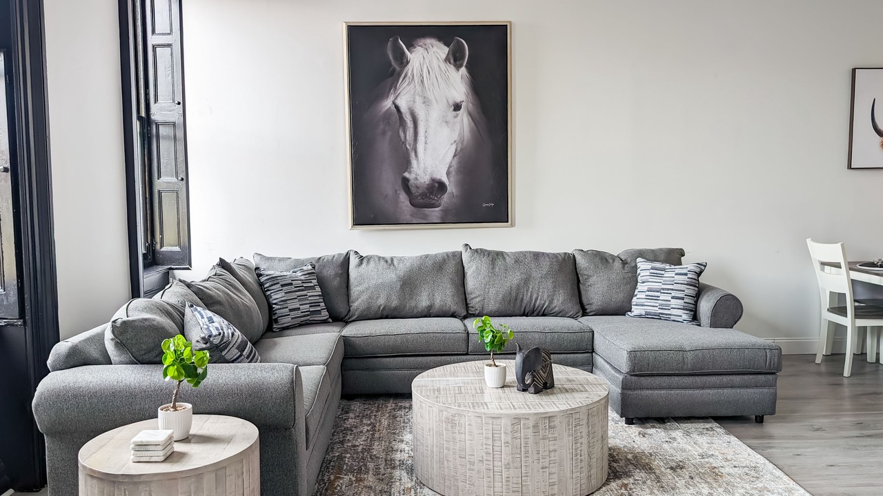 Photo of Livingroom in Downtown Historic District