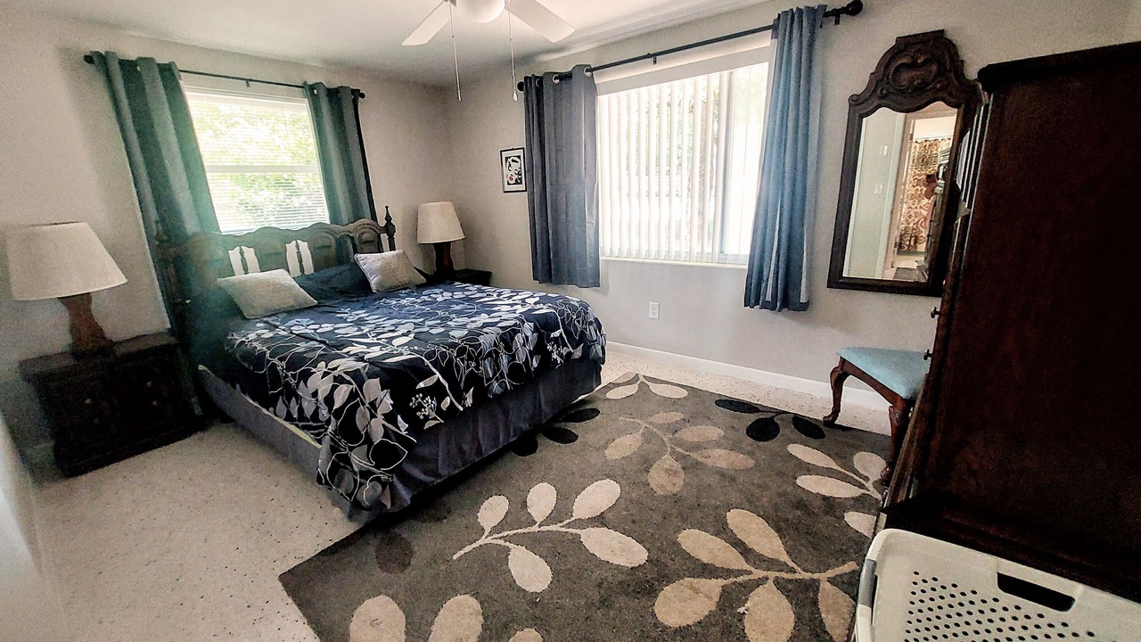 Photo of Bedroom in Dunnellon
