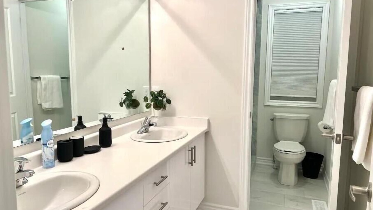 Photo of Bathroom in Wasaga Beach