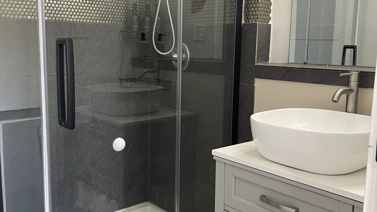 Photo of Bathroom in Indianola
