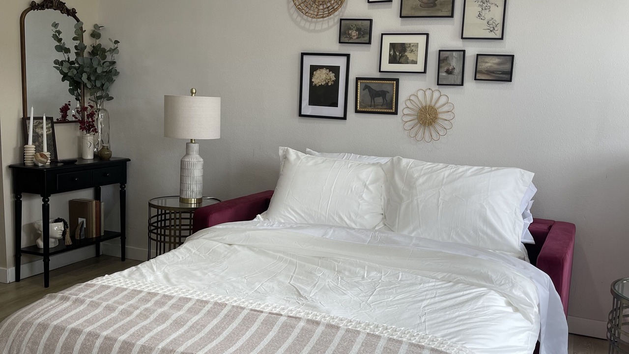 Photo of Bedroom in Indianola