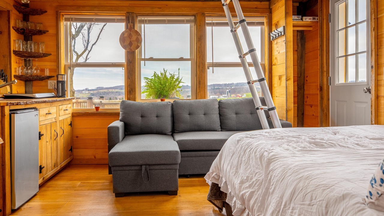 Photo of Bedroom in Franklin Springs