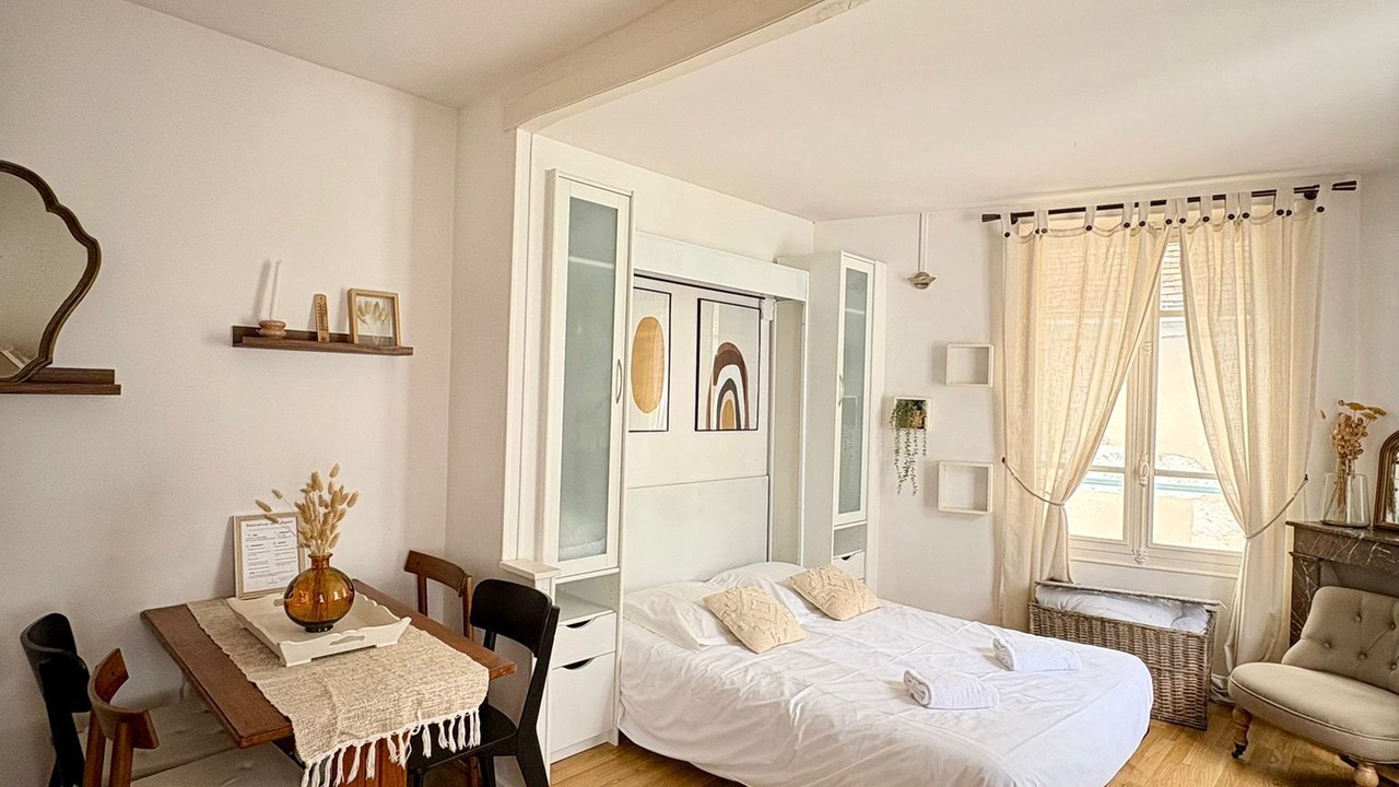 Photo of Bedroom in Chartres