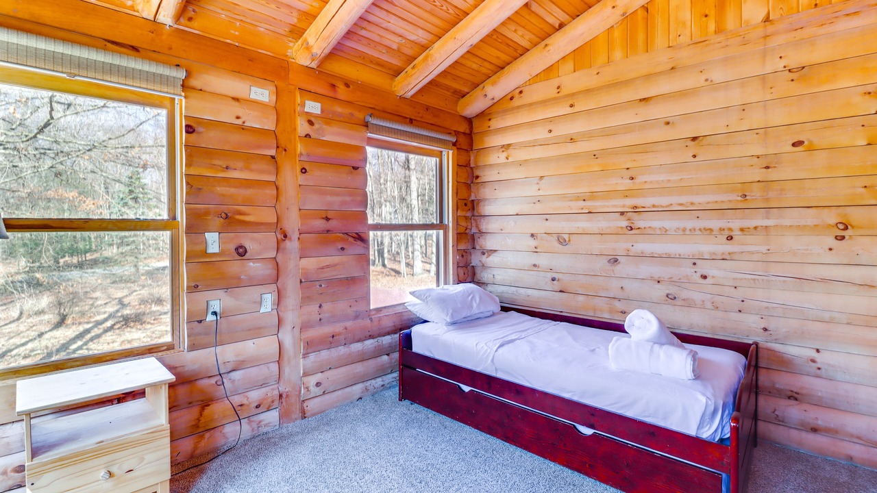 Photo of Bedroom in Briar Crest Woods