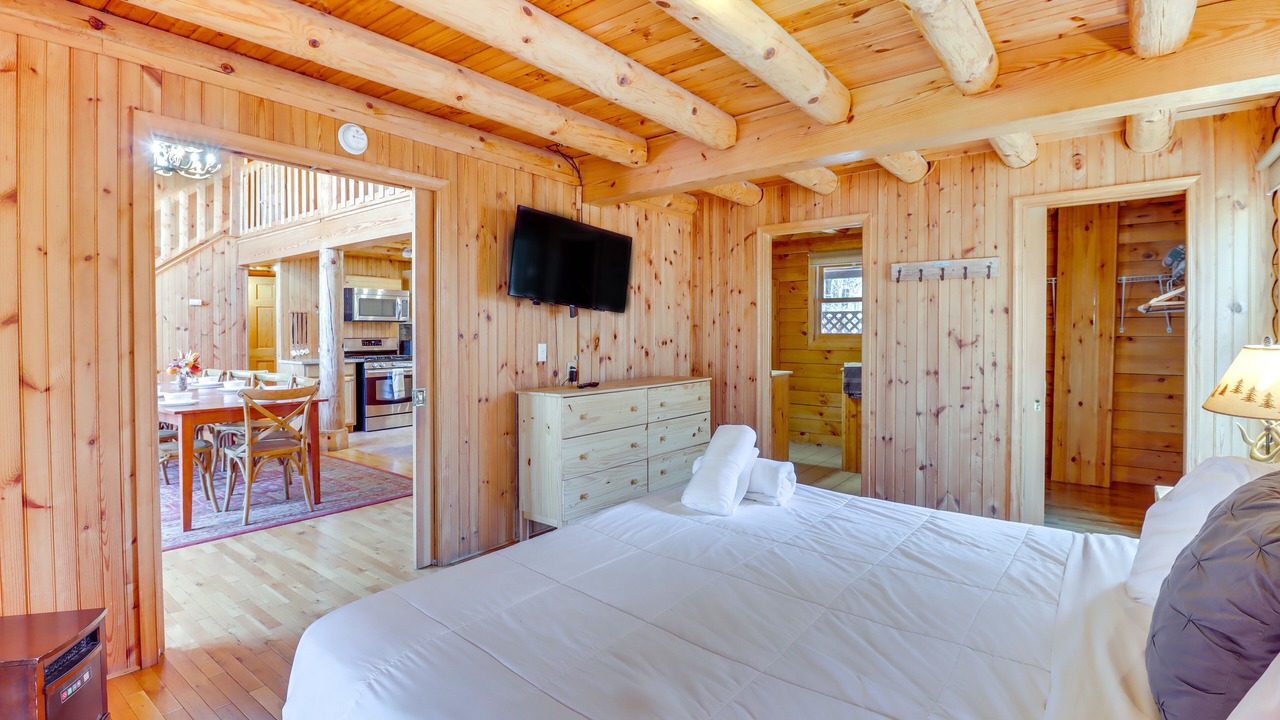 Photo of Bedroom in Briar Crest Woods