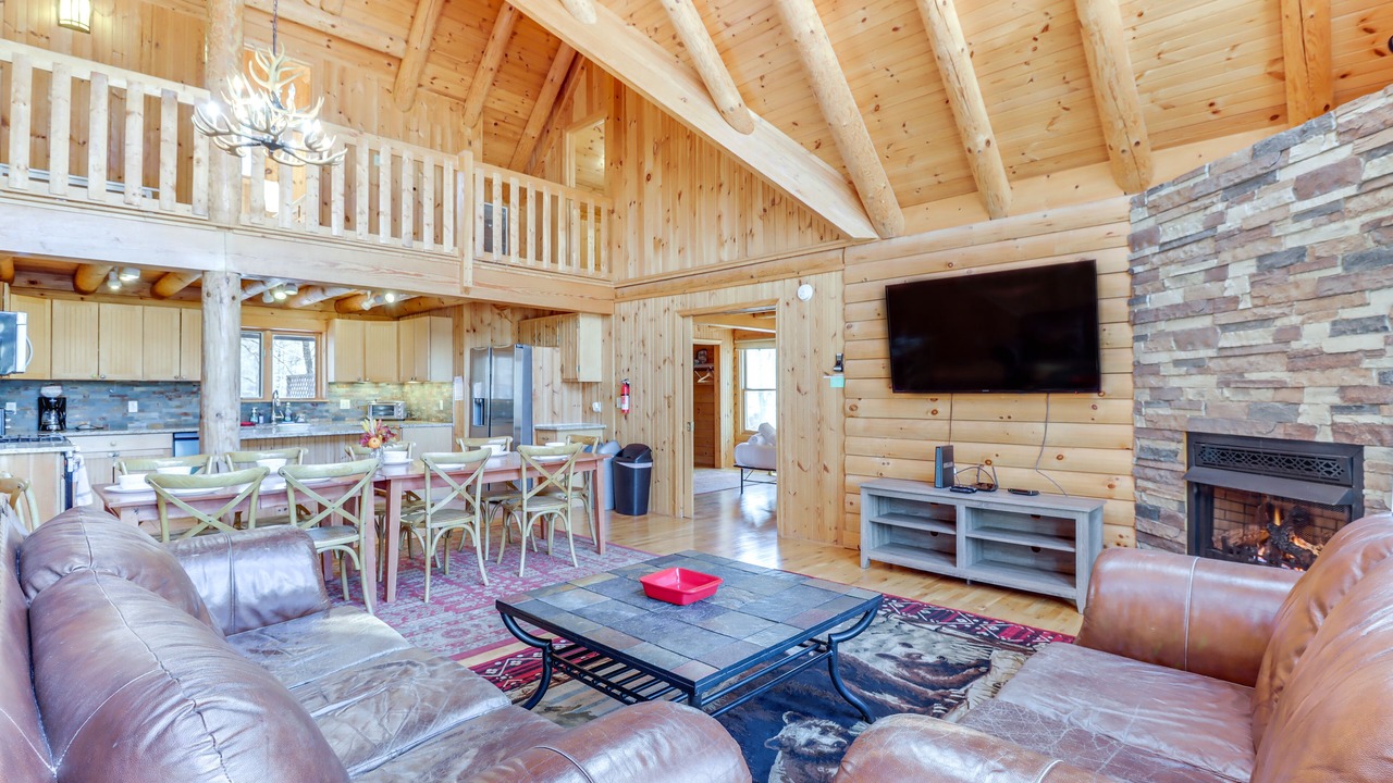 Photo of Livingroom in Briar Crest Woods