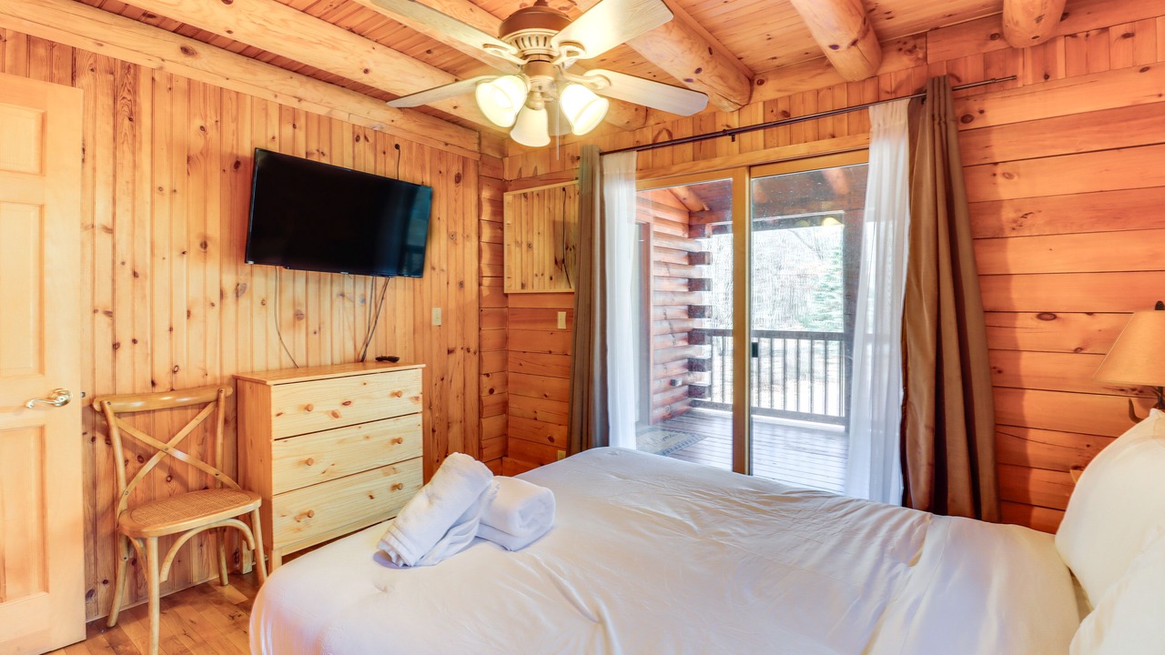 Photo of Bedroom in Briar Crest Woods