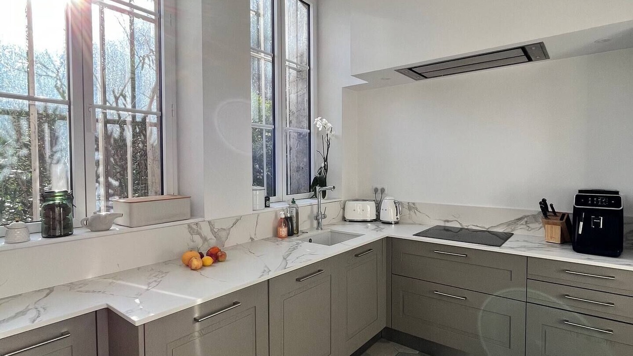 Photo of Kitchen in Saint-Michel-de-Lanes